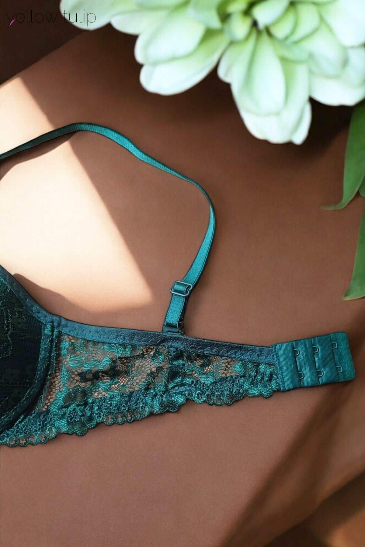 Dantel Detaylı Yeşil Sütyen