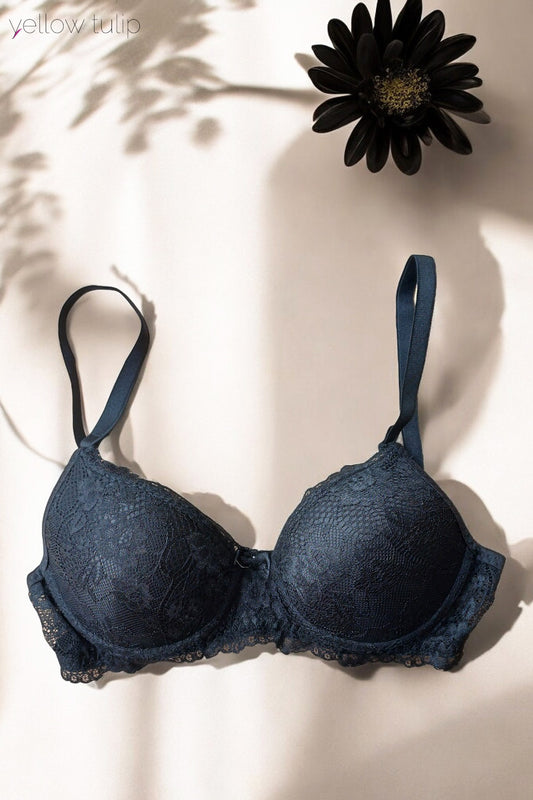 Dantel Detaylı Siyah Sütyen